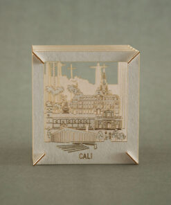 Alternative view of <strong>Diorama Cali</strong>