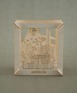 Alternative view of <strong>Diorama Medellín B</strong>